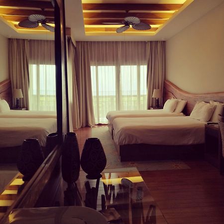 Indura Beach & Golf Resort Curio Collection By Hilton Тела Екстер'єр фото