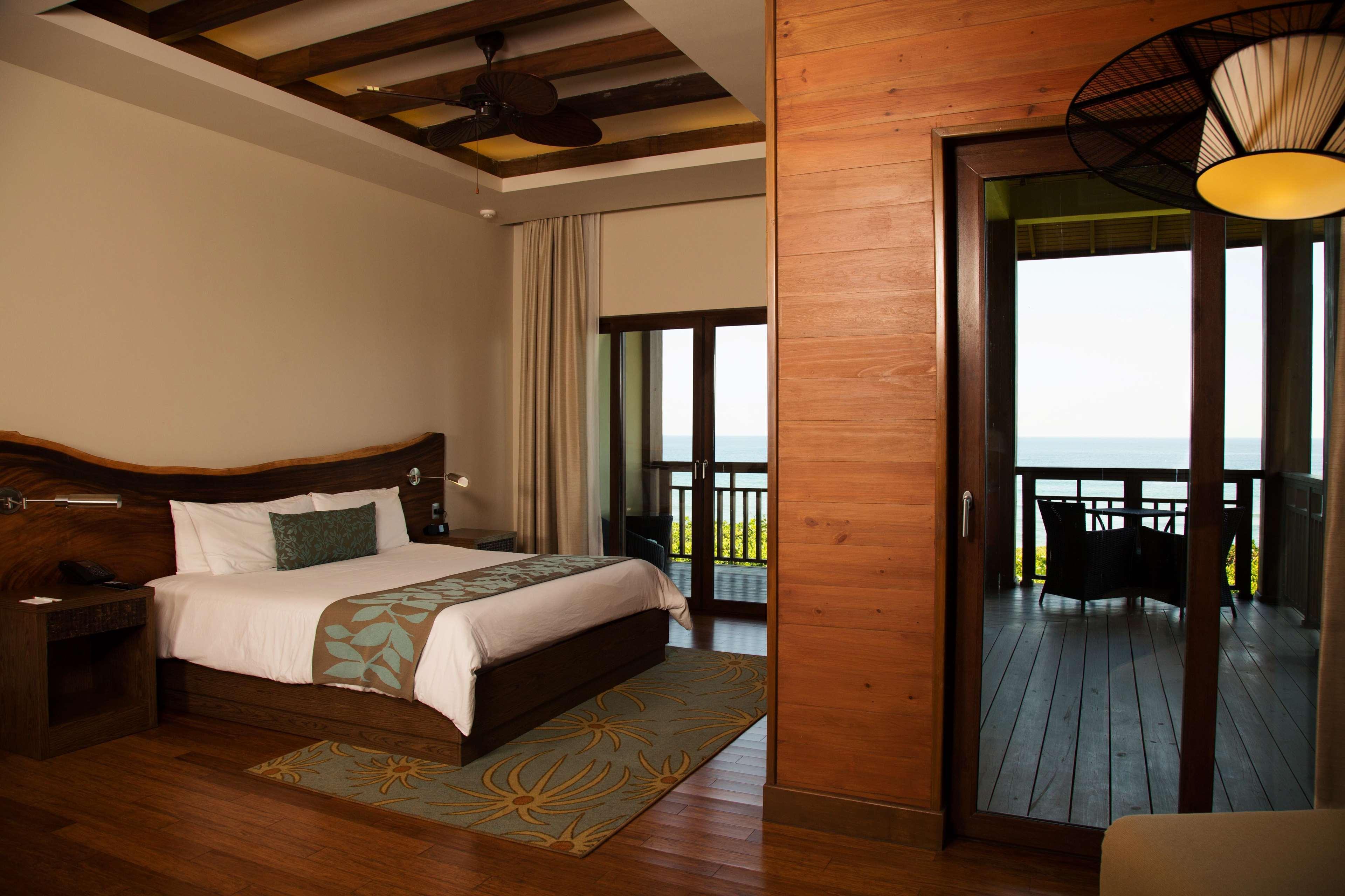 Indura Beach & Golf Resort Curio Collection By Hilton Тела Екстер'єр фото
